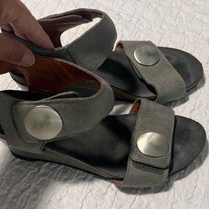Taos woman’s grey wedge sandals size 6